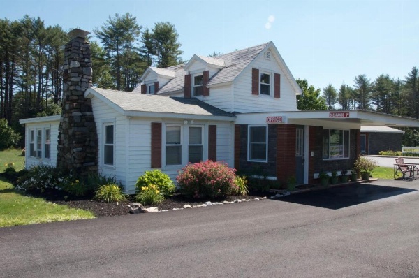 Sara Glen Motel - Saratoga Springs-Glens Falls image 28