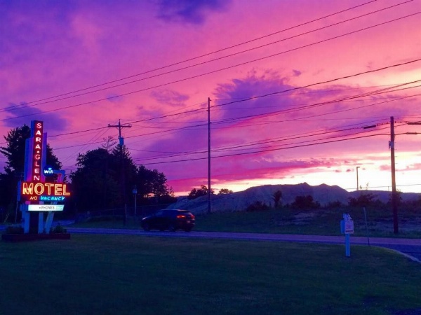 Sara Glen Motel - Saratoga Springs-Glens Falls image 30